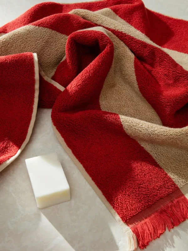 Towels<ferm LIVING Alee Bath Towel - Light Camel/Red Light Camel/Red