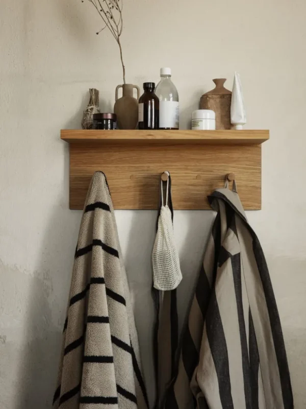 Towels<ferm LIVING Alee Bath Towel - Sand/Black Sand/Black