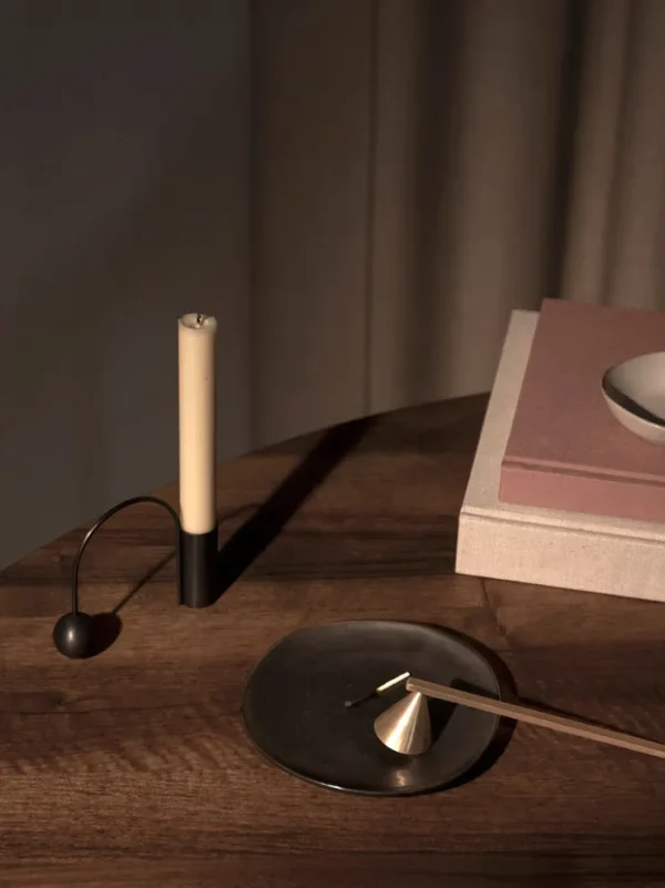 Candleholders<ferm LIVING Balance Candle Holder - Black Brass