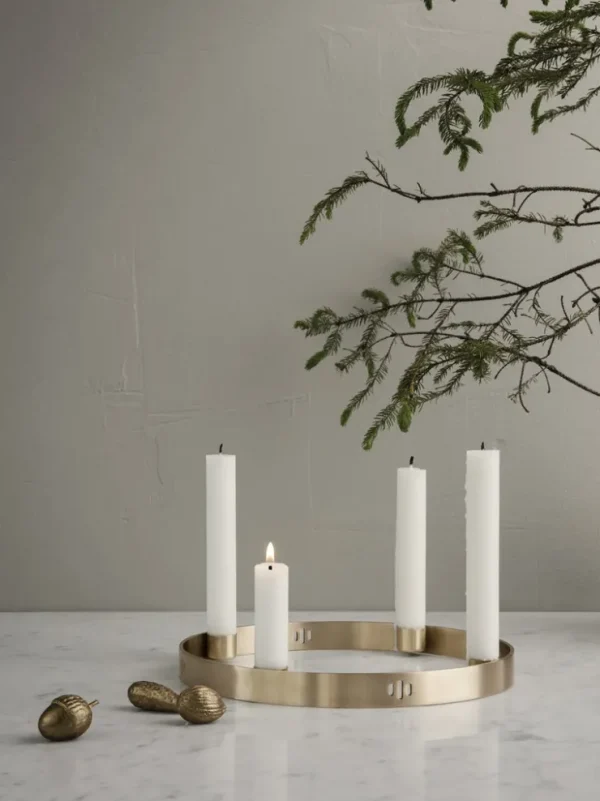 Candleholders<ferm LIVING Candle Holder Circle - Small - Brass