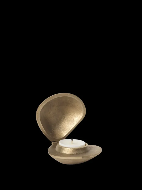 Candleholders<ferm LIVING Clam Candle Holder - Brass