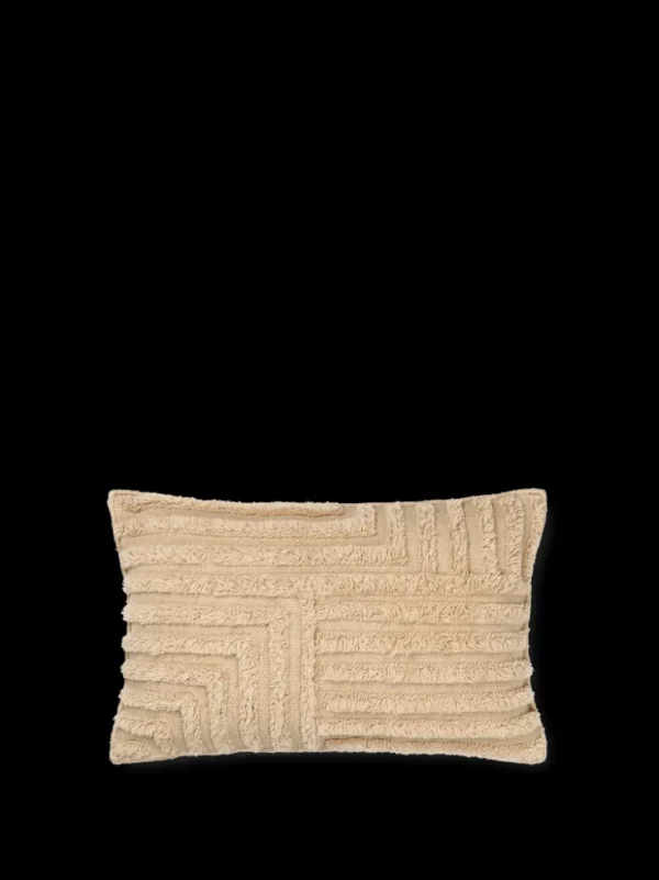 Cushions<ferm LIVING Crease Wool Cushion - Rectangular - Light Sand