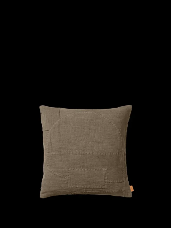 Cushions<ferm LIVING Darn Cushion - Dark Taupe