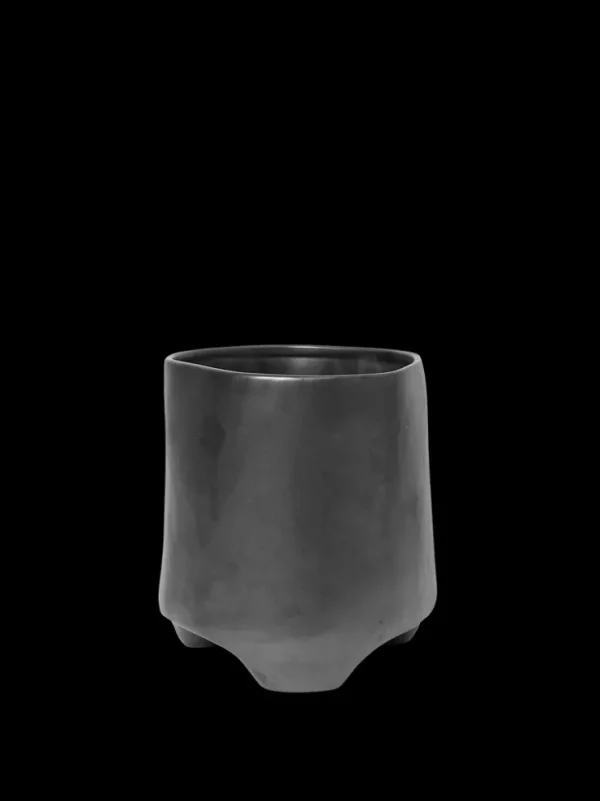 Plant Pots<ferm LIVING Esca Pot - Medium - Black