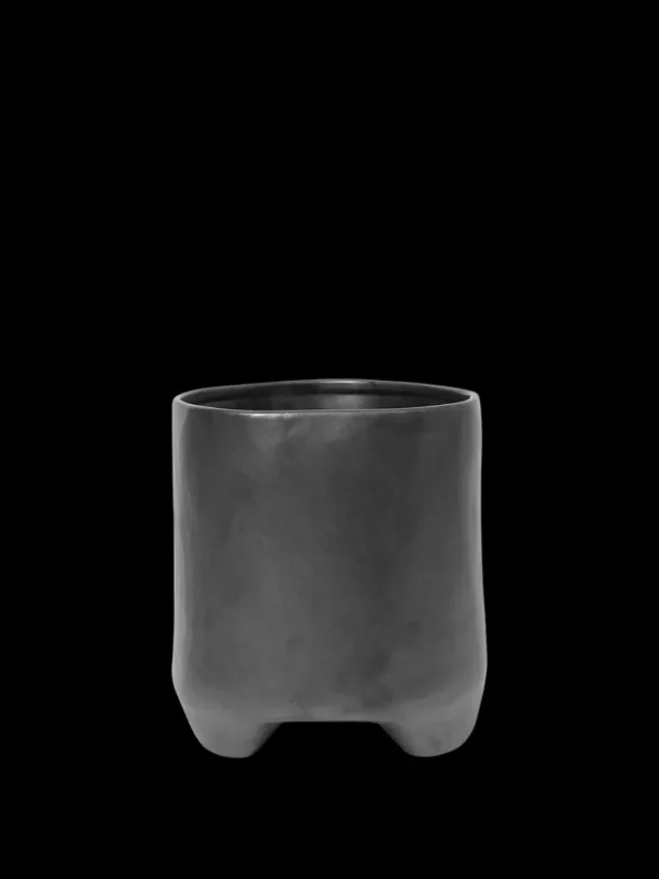 Plant Pots<ferm LIVING Esca Pot - Medium - Black