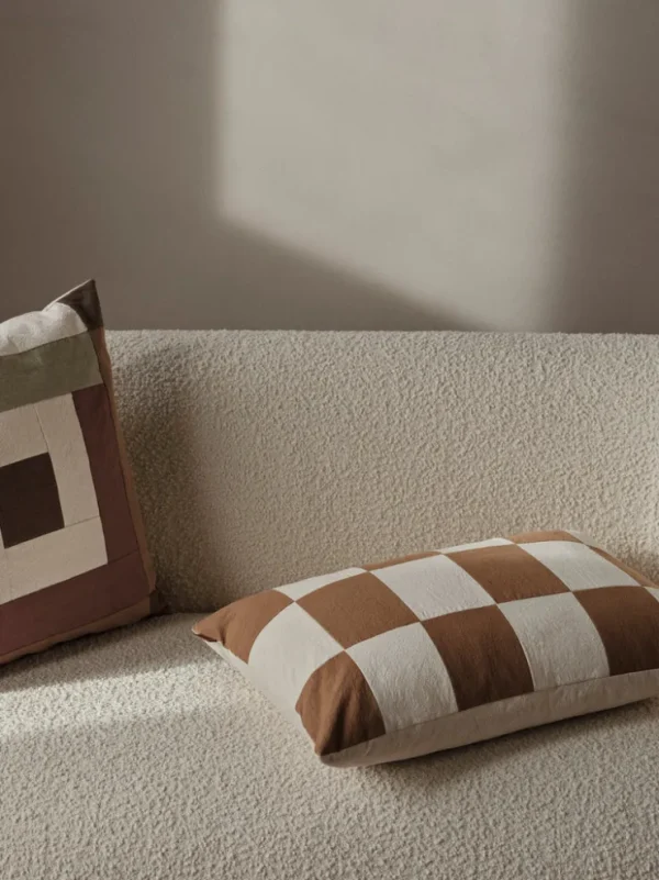 Cushions<ferm LIVING Fold Patchwork Cushion - /Undyed Sugar Kelp