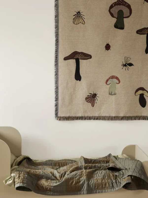 Textiles<ferm LIVING Forest Tapestry Blanket - Sand