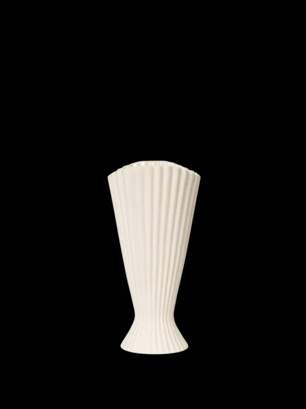 Vases<ferm LIVING Fountain Vase - Small - Off-White