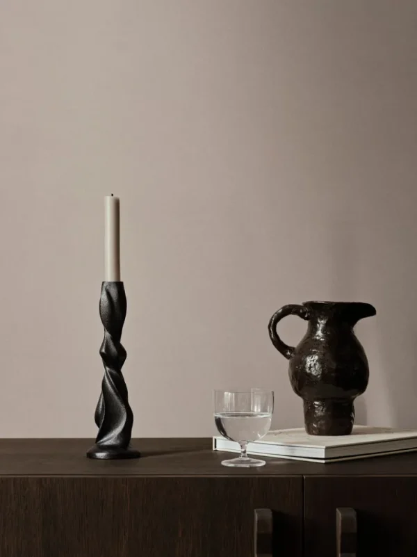 Candleholders<ferm LIVING Gale Candle Holder - Medium - ened Aluminium Black