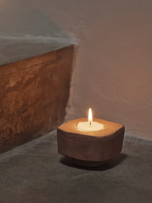 Candleholders<ferm LIVING Kurinu Candle Holder - Terracotta