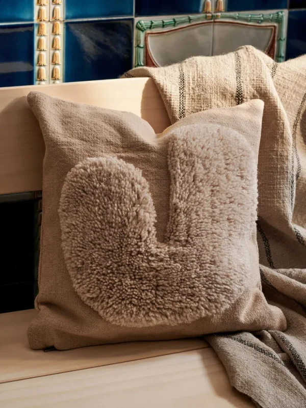 Cushions<ferm LIVING Lay Cushion - /Off-White Sand