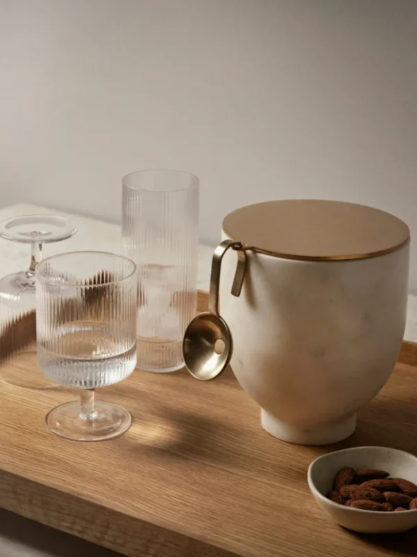 Glasses<ferm LIVING Ripple Wine Glasses - Set of 2 - Clear