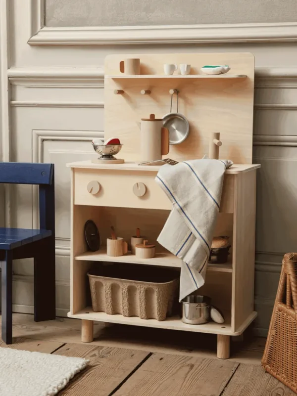 Furniture | Toys<ferm LIVING Toro Play Kitchen - Natural