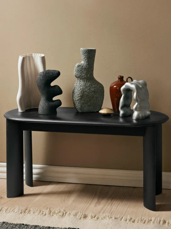 Vases<ferm LIVING Yara Vase - Small - Rustic Iron Dark Grey